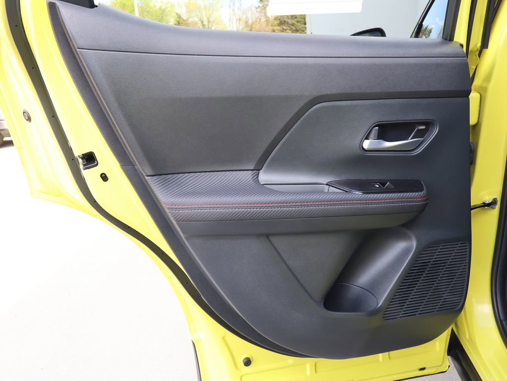 Used 2025 Nissan Kicks SR image 23