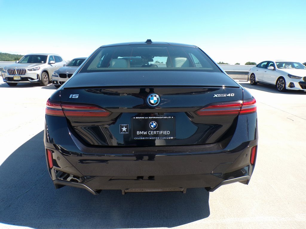 Certified 2025 BMW i5 xDrive40 w/ M Sport Package image 5