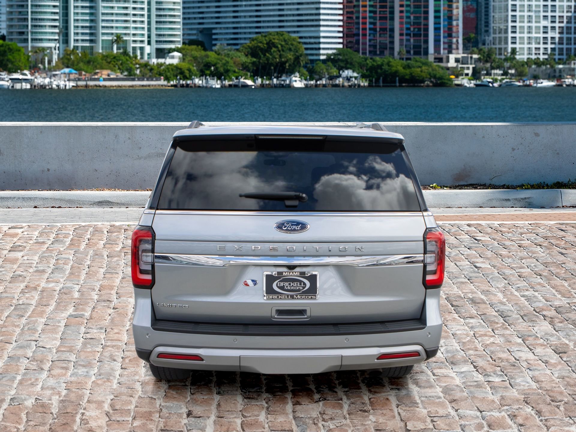 Used 2024 Ford Expedition Limited image 6