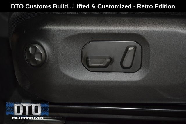Used 2025 Jeep Wrangler Unlimited Rubicon w/ Convenience Group AWD/4WD image 44