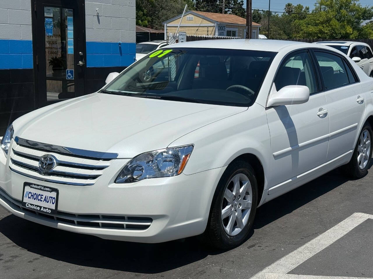 Used 2007 Toyota Avalon XL FWD image 3