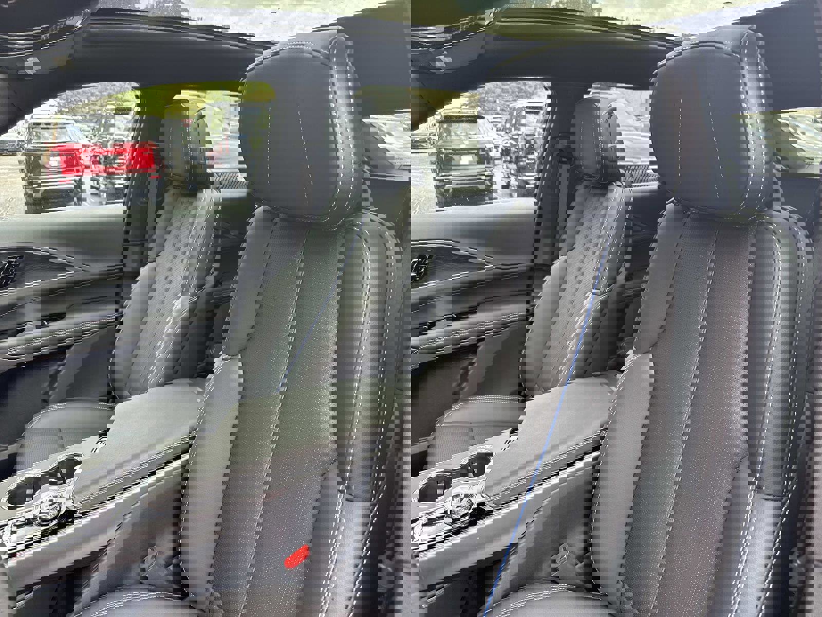 New 2025 Cadillac Lyriq Luxury image 22