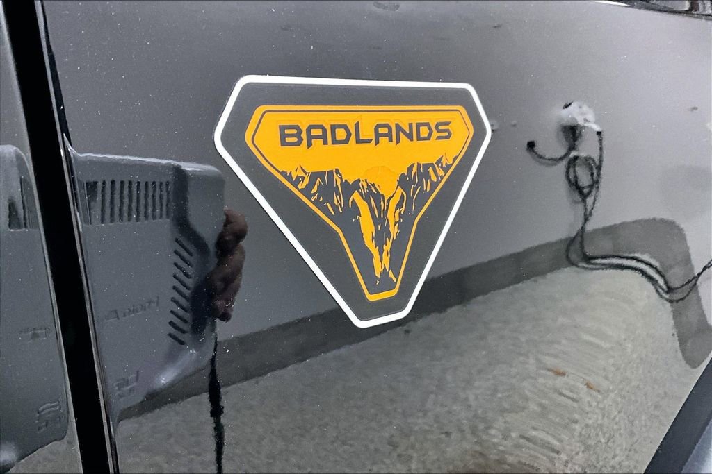 Used 2022 Ford Bronco Badlands image 24