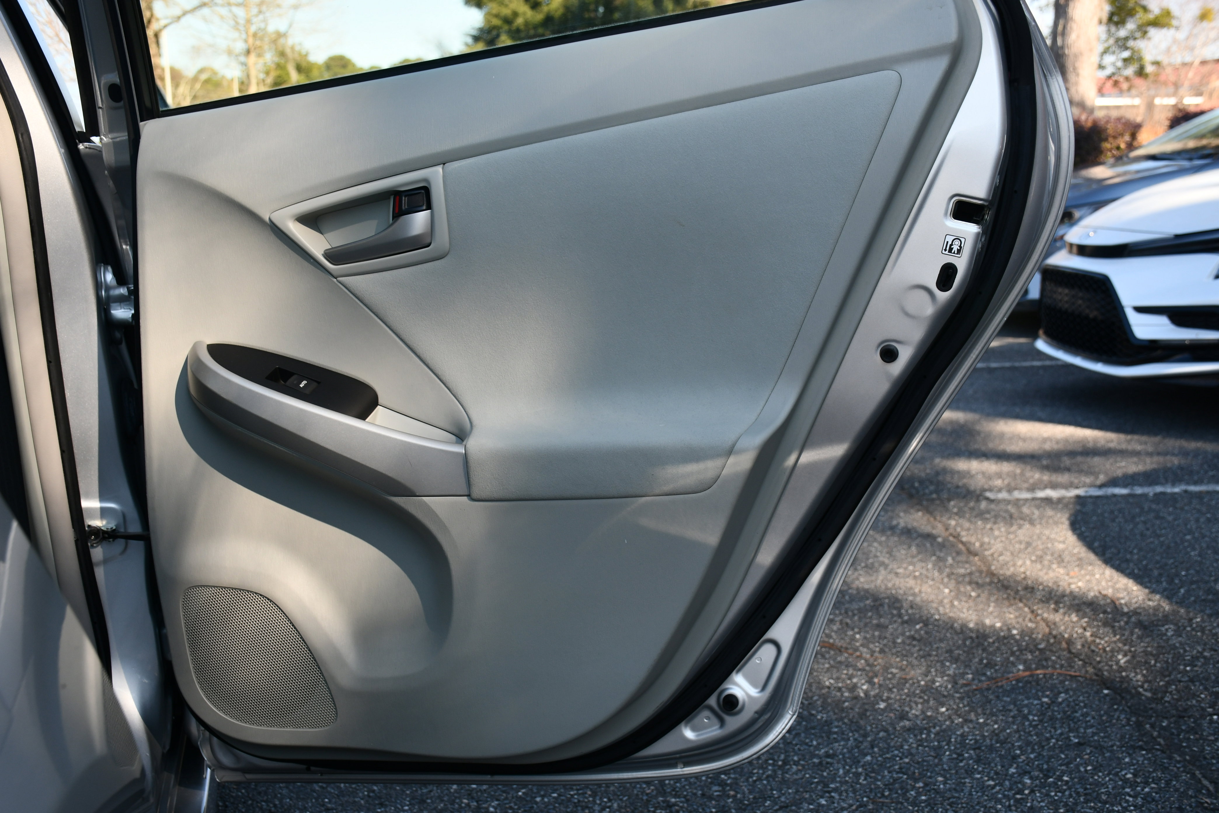 Used 2013 Toyota Prius Five image 19