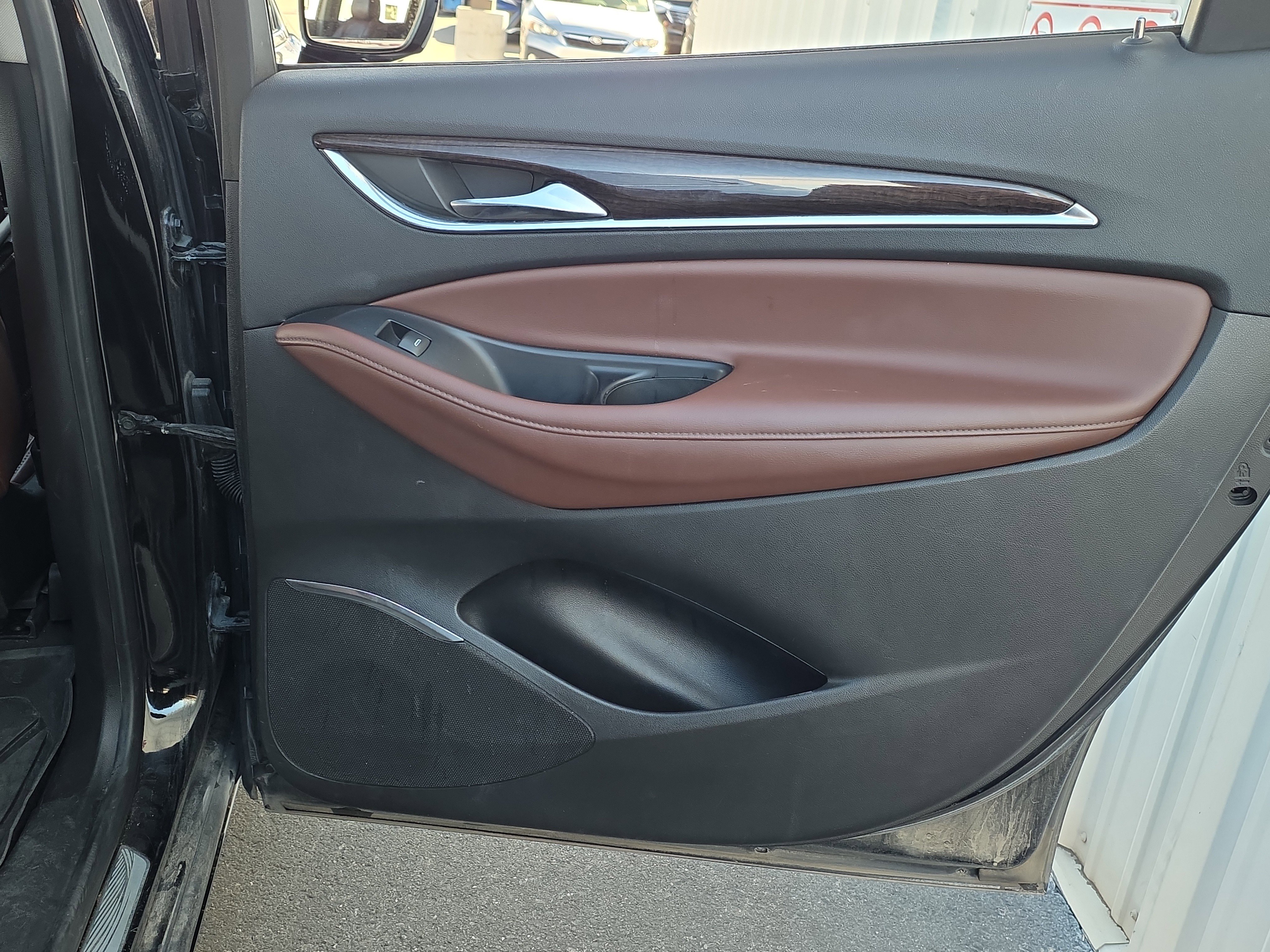 Used 2021 Buick Enclave Avenir w/ Avenir Technology Package image 30