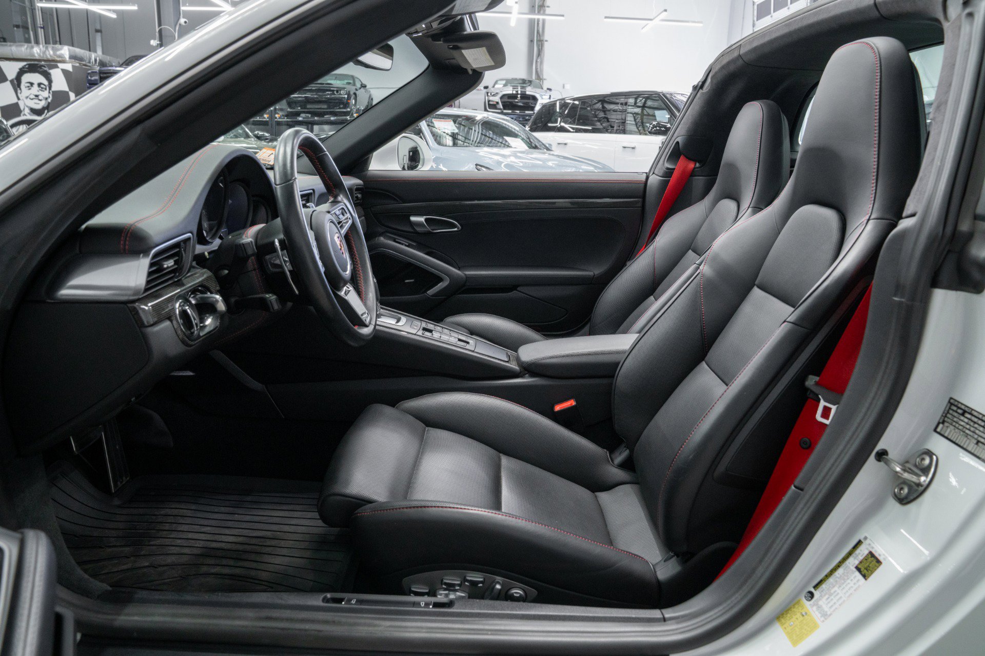 Used 2019 Porsche 911 Targa 4S AWD/4WD image 35