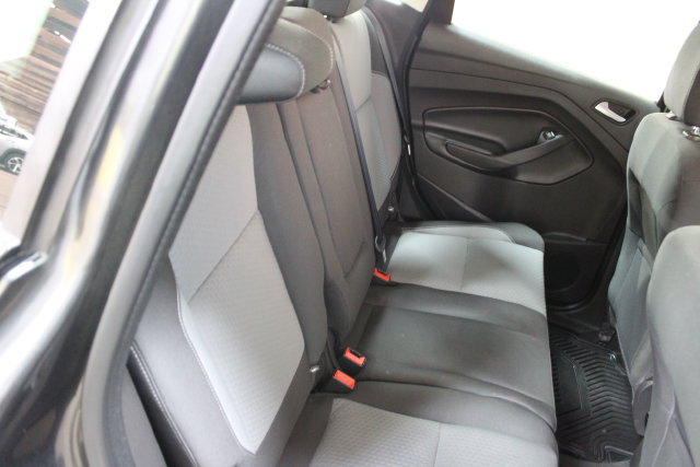 Used 2017 Ford C-MAX Energi SE FWD image 9