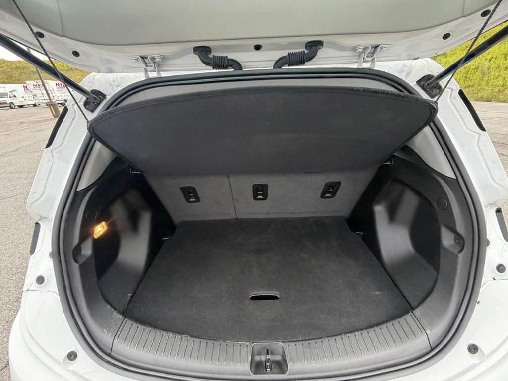 Used 2022 Chevrolet Bolt LT FWD image 39