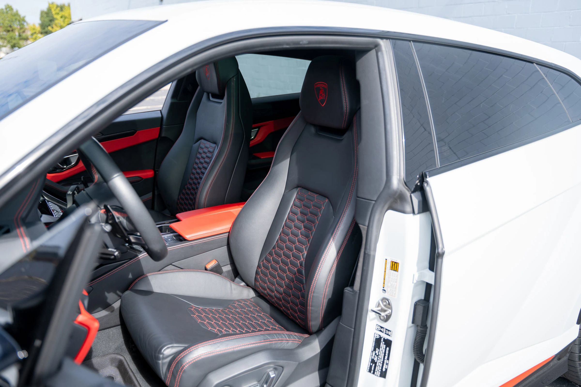 Used 2021 Lamborghini Urus image 15