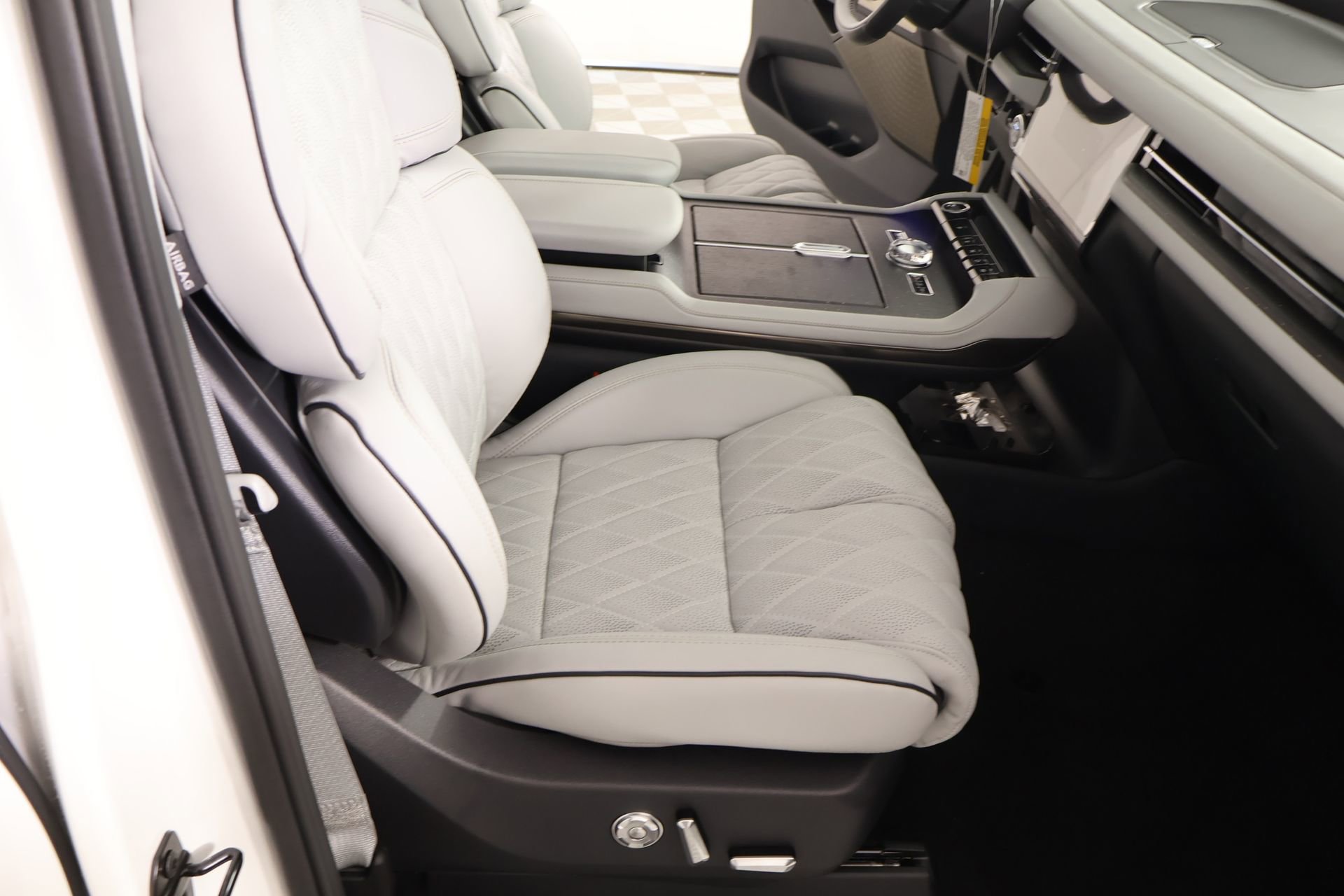 New 2026 Lincoln Navigator Black Label image 14