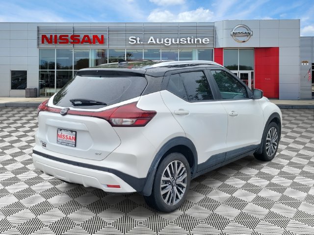 Certified 2024 Nissan Kicks SV FWD image 2