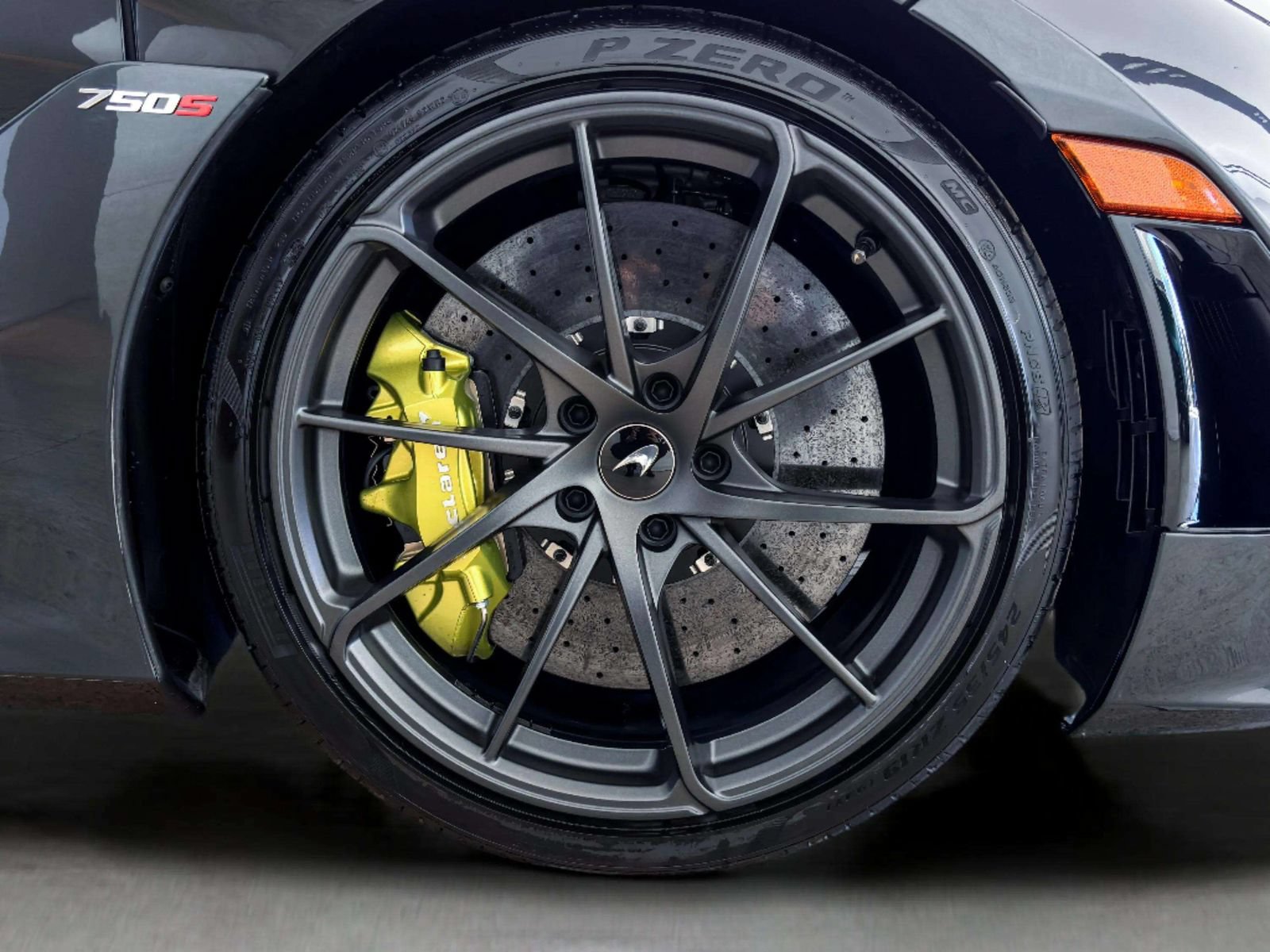 New 2026 McLaren 750S Spider RWD image 38