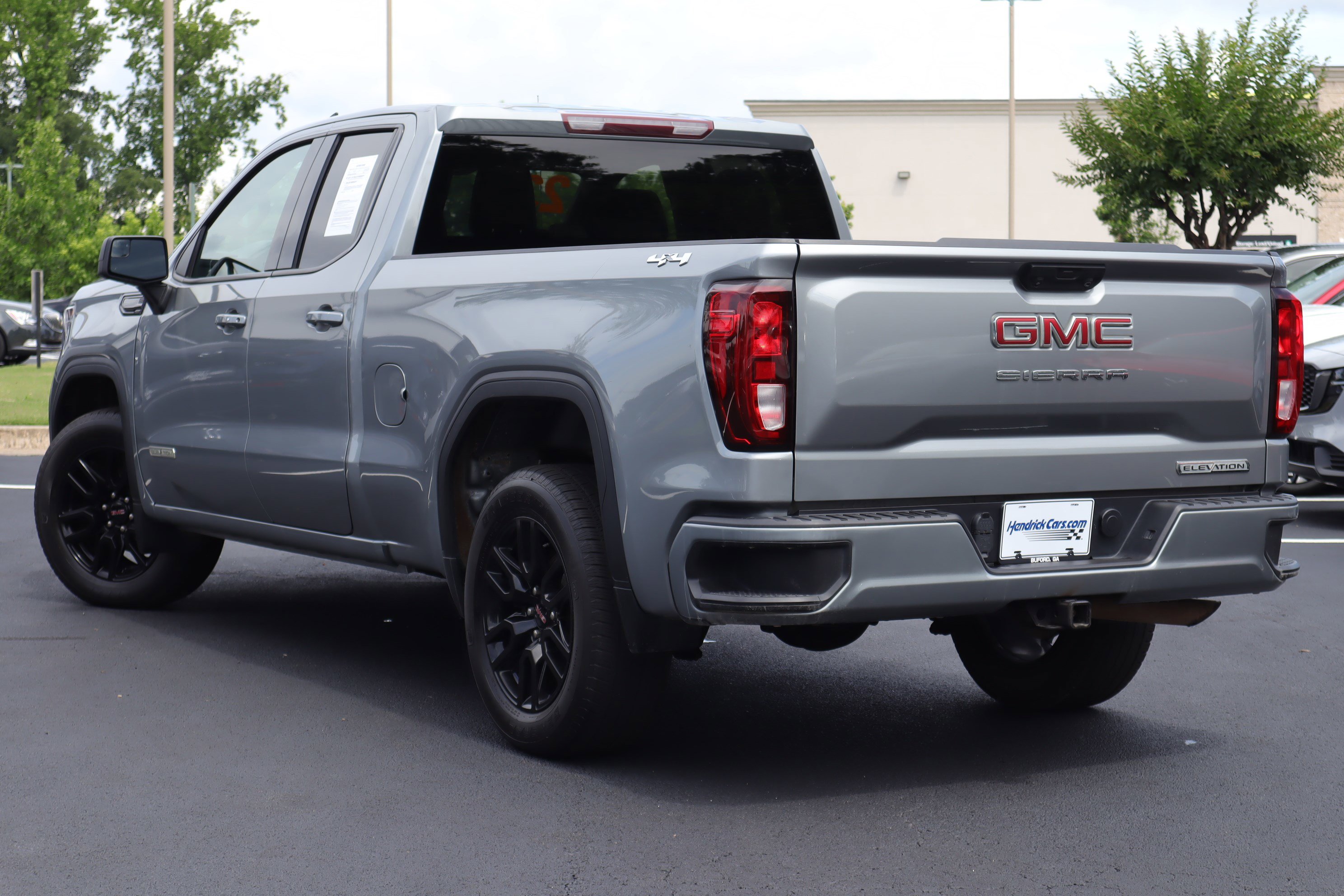 Used 2023 GMC Sierra 1500 Elevation AWD/4WD image 3