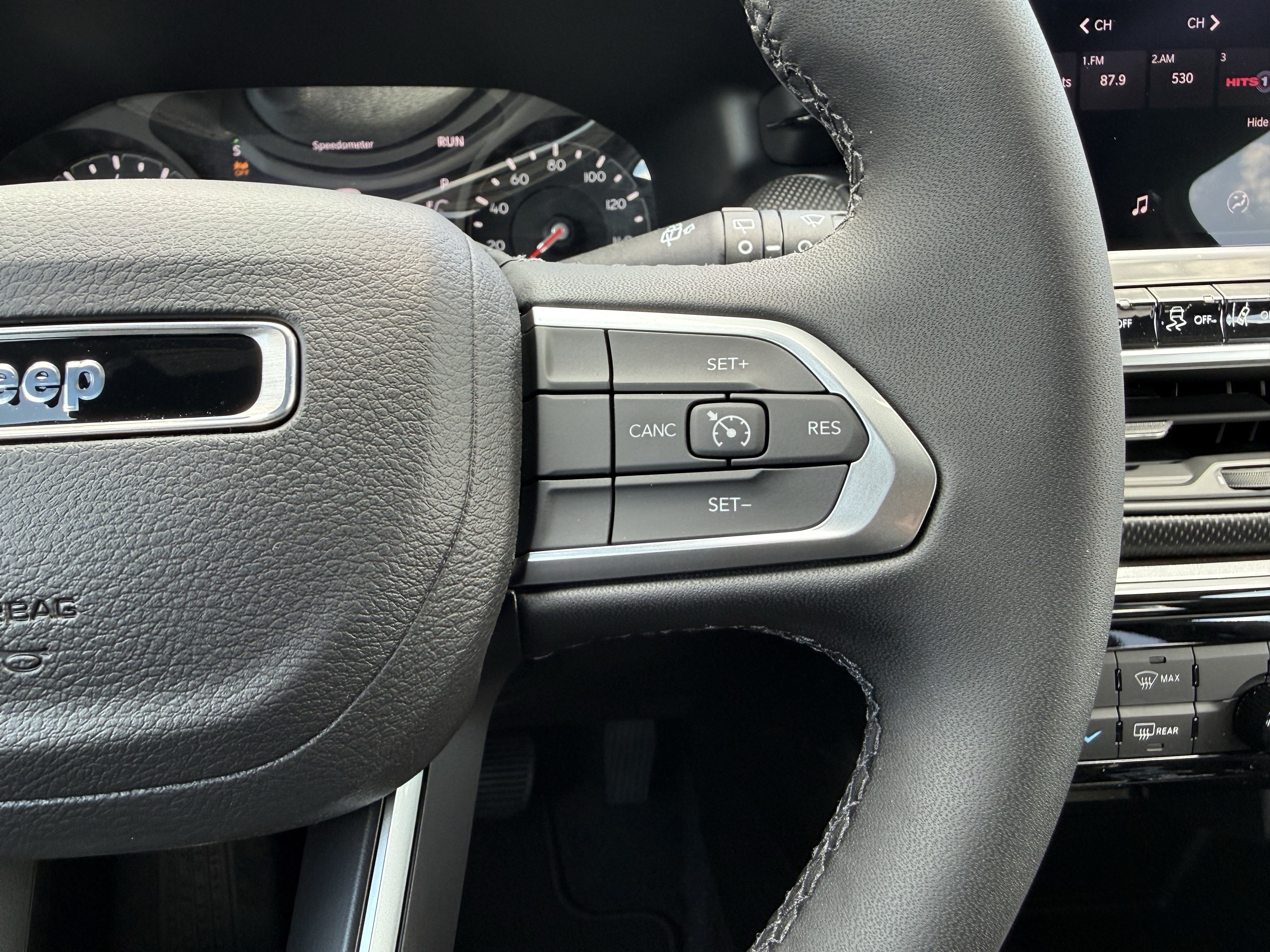 New 2026 Jeep Compass Latitude AWD/4WD image 19