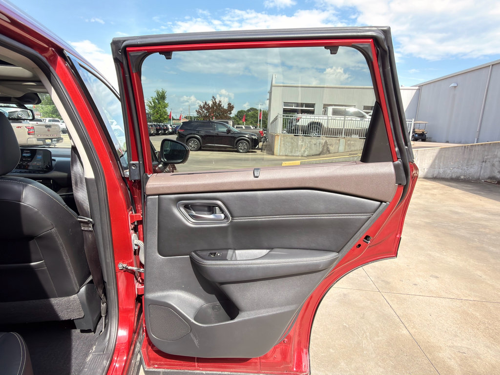Used 2021 Nissan Rogue SL w/ Premium Package FWD image 17