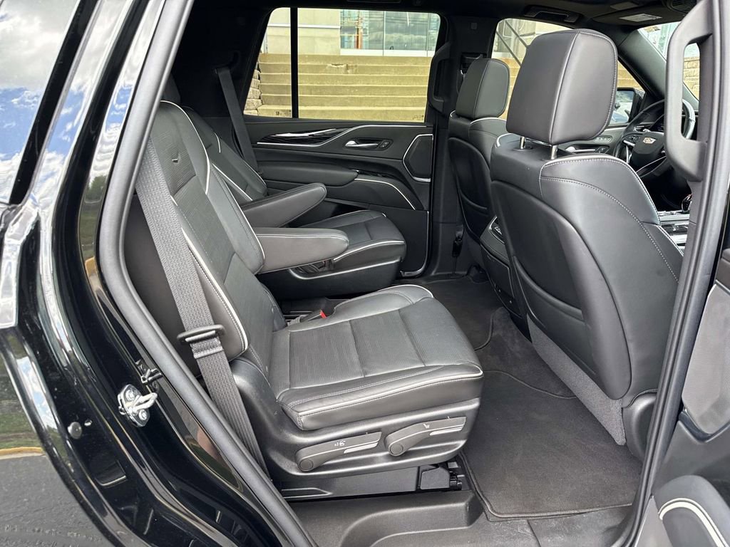 Used 2023 Cadillac Escalade Sport AWD/4WD image 11