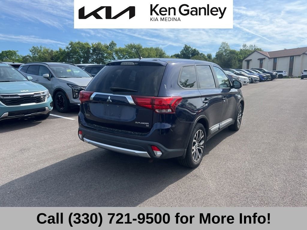 Used 2016 Mitsubishi Outlander SE AWD/4WD image 5