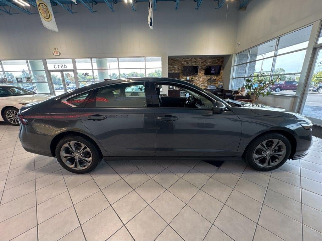 Used 2024 Honda Accord EX image 16