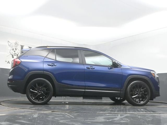 Used 2023 GMC Terrain SLE w/ Driver Convenience Package image 53