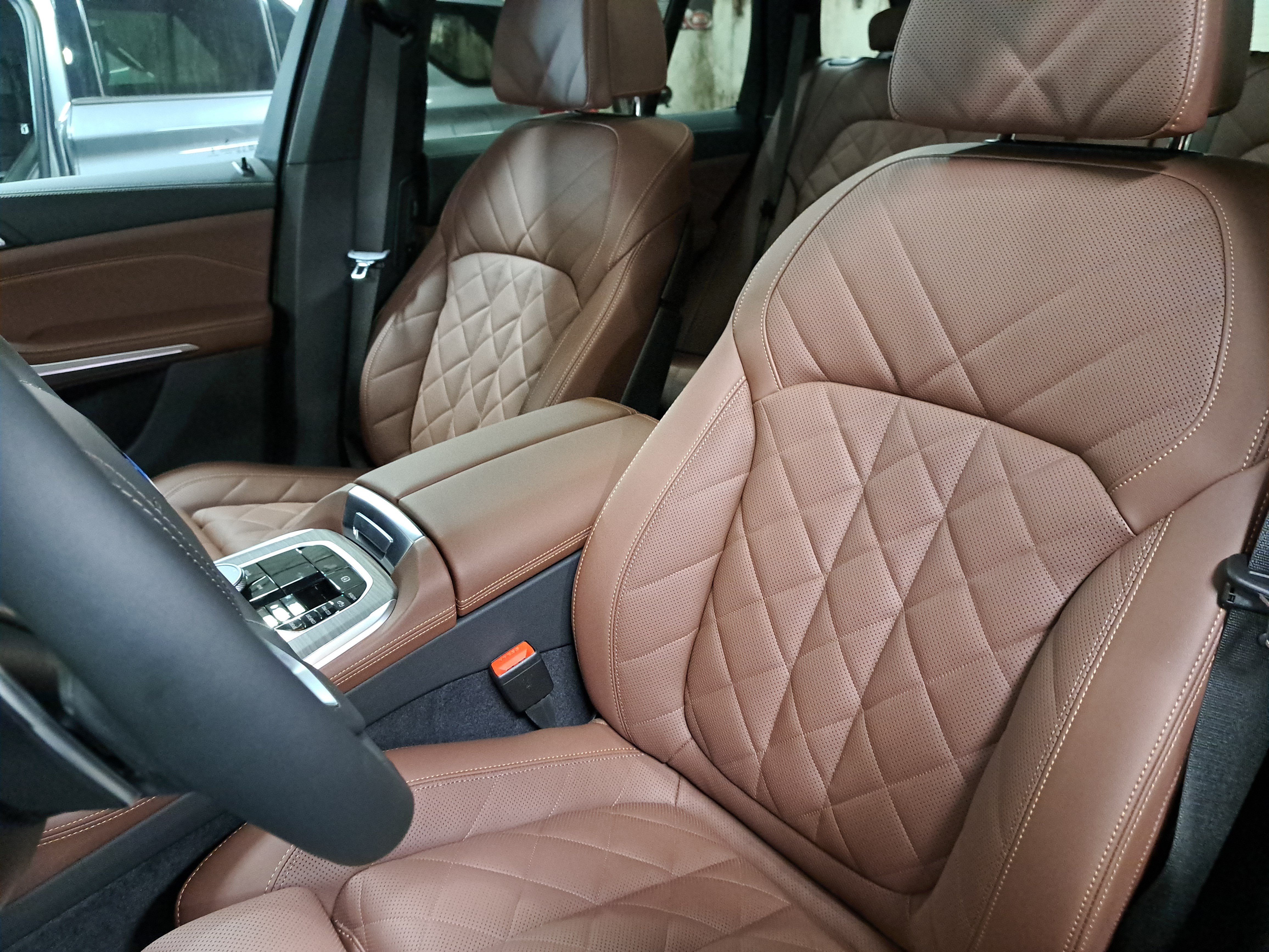 New 2026 BMW X5 xDrive40i w/ Climate Comfort Package AWD/4WD image 17