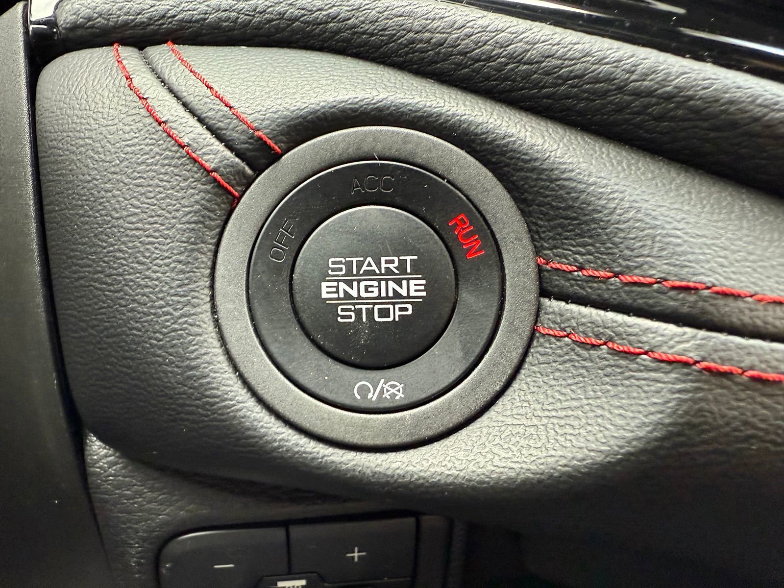 Used 2023 Dodge Durango GT image 31