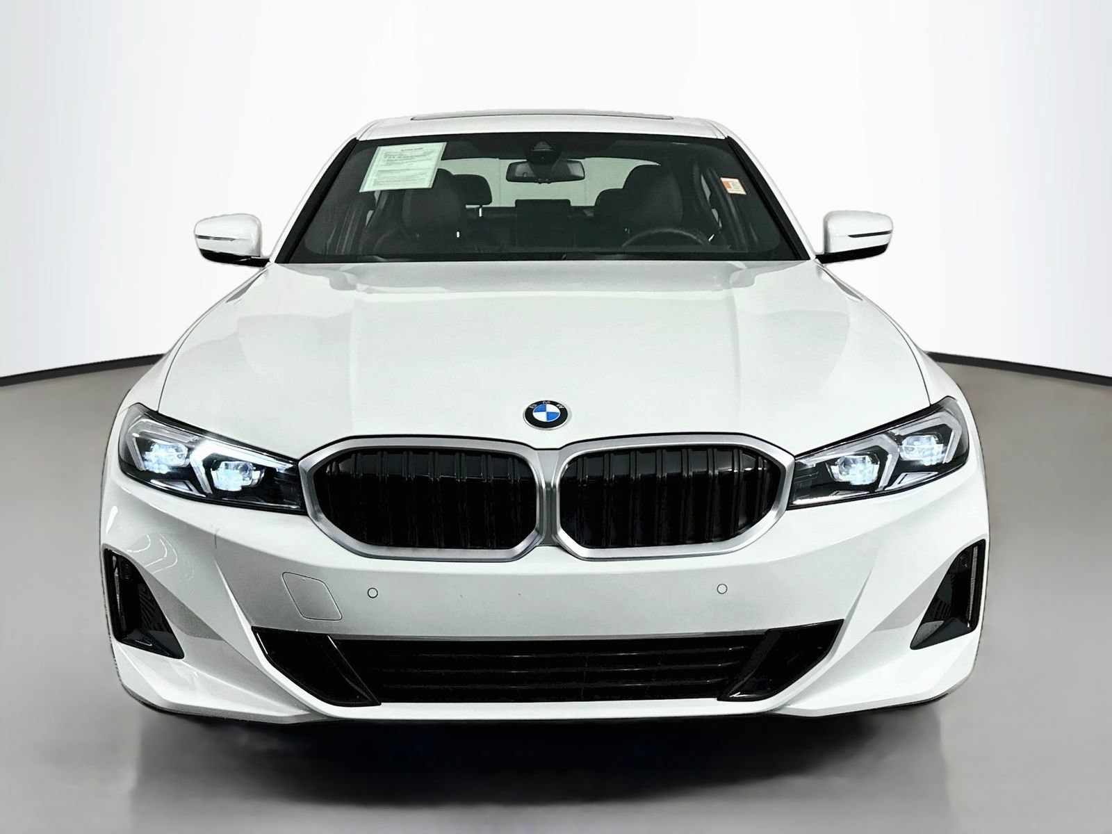 Used 2024 BMW 330i xDrive Sedan w/ Premium Package AWD/4WD image 2