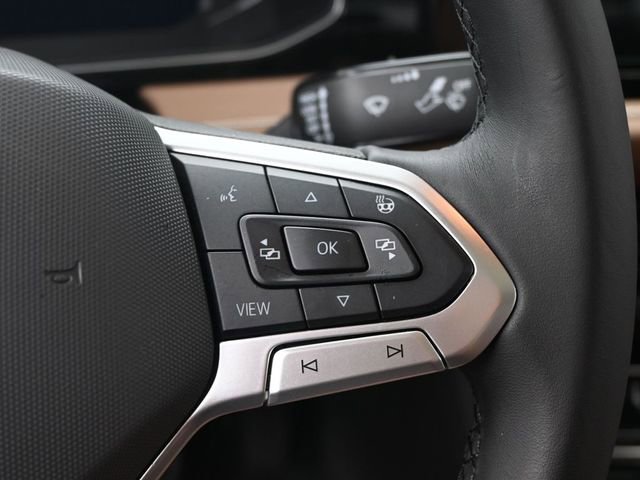 Used 2025 Volkswagen Jetta SEL FWD image 19