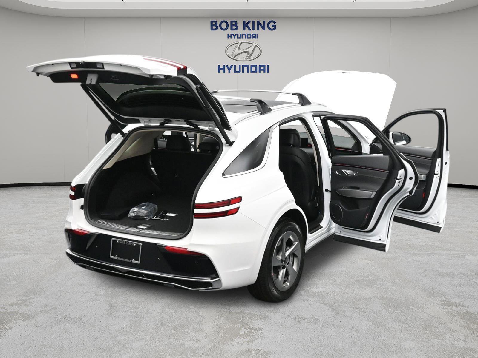 Used 2026 Genesis GV70 2.5T Select image 17