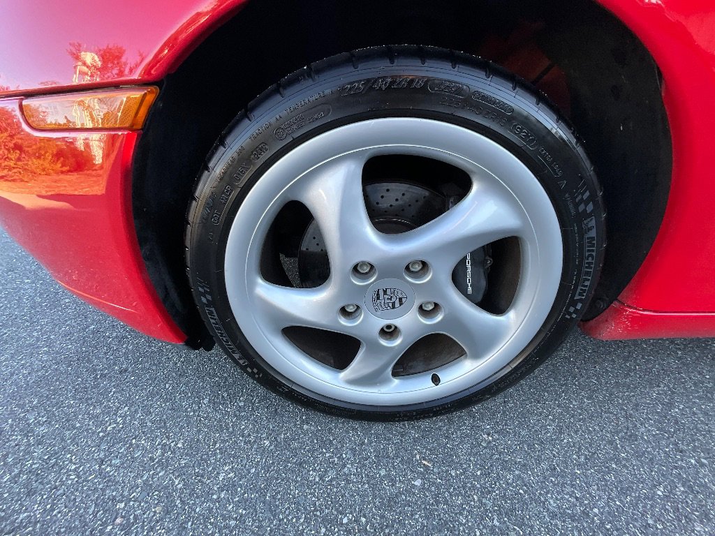 Used 2000 Porsche 911 Cabriolet image 32