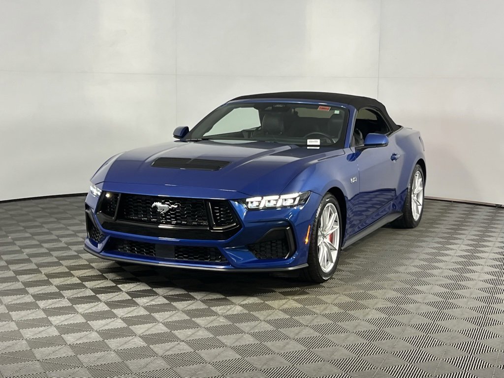Used 2024 Ford Mustang GT Premium image 3
