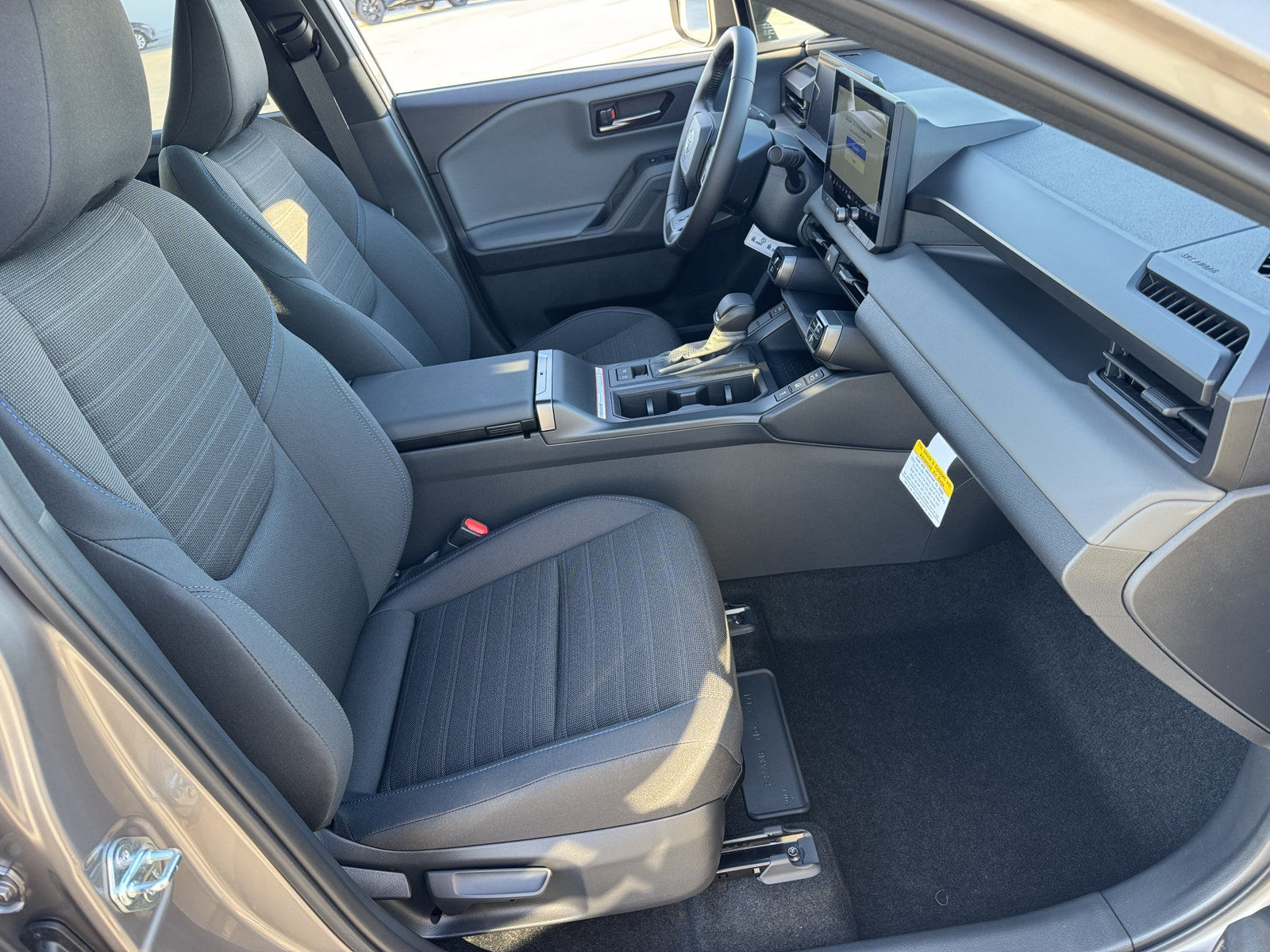 New 2026 Toyota RAV4 SE w/ Weather Package AWD/4WD image 8