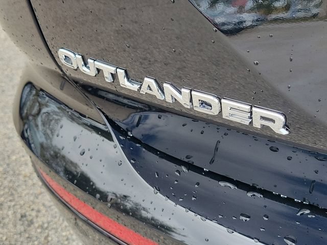 New 2026 Mitsubishi Outlander SE FWD image 8