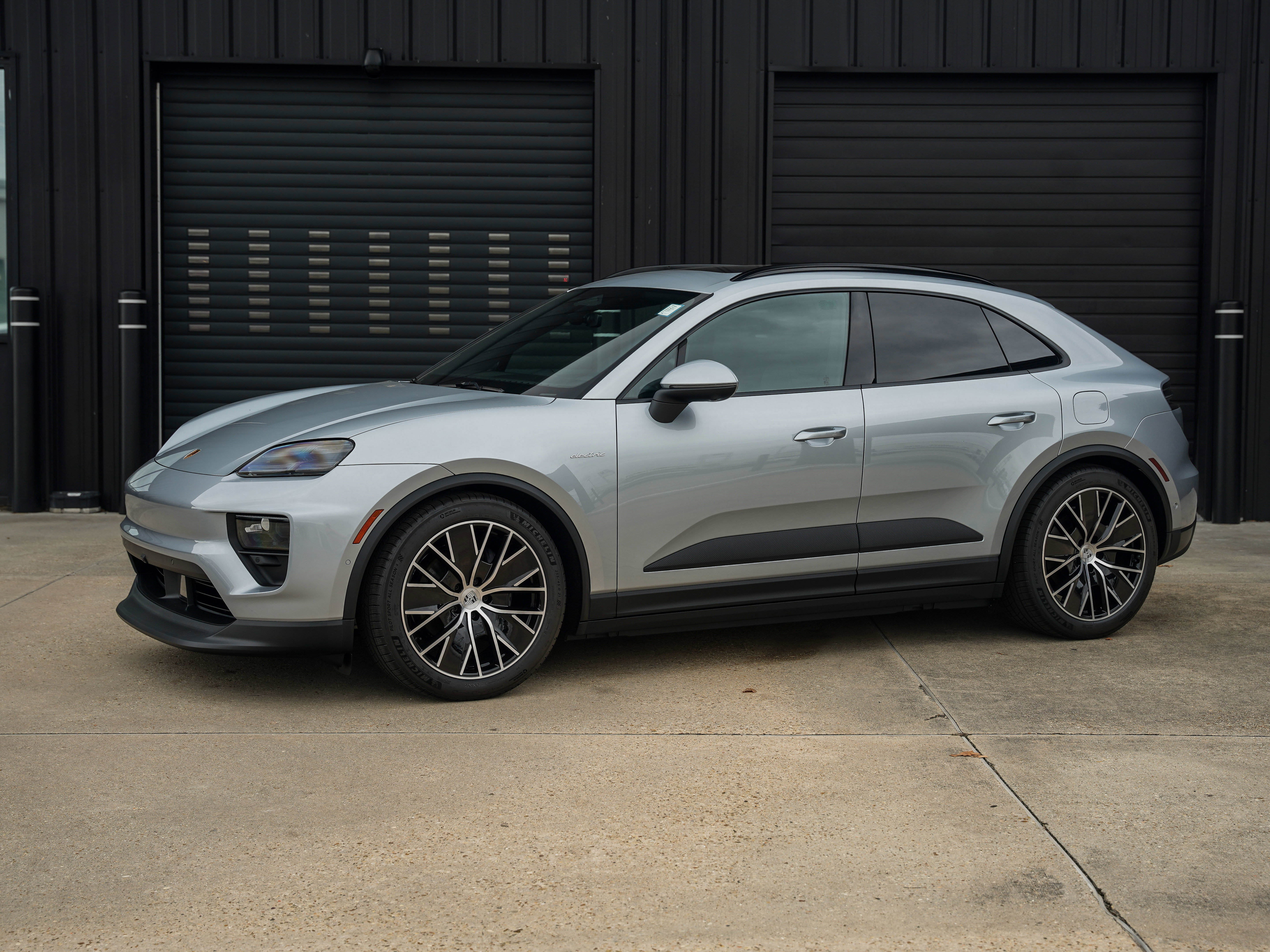 Certified 2025 Porsche Macan Electric