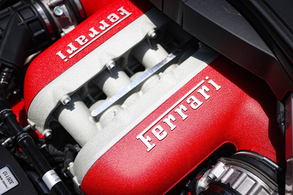 Certified 2026 Ferrari Purosangue AWD/4WD image 25