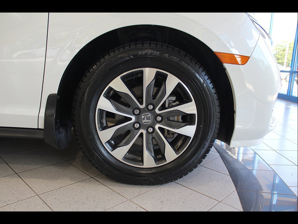 Certified 2024 Honda Odyssey EX-L image 12