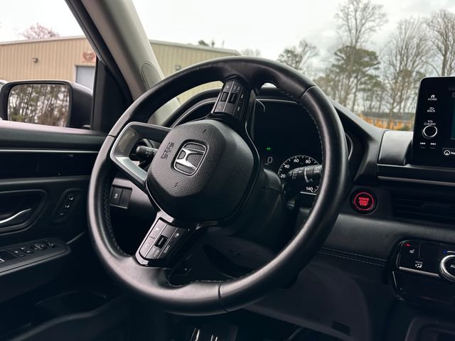 Used 2025 Honda Pilot Touring image 18