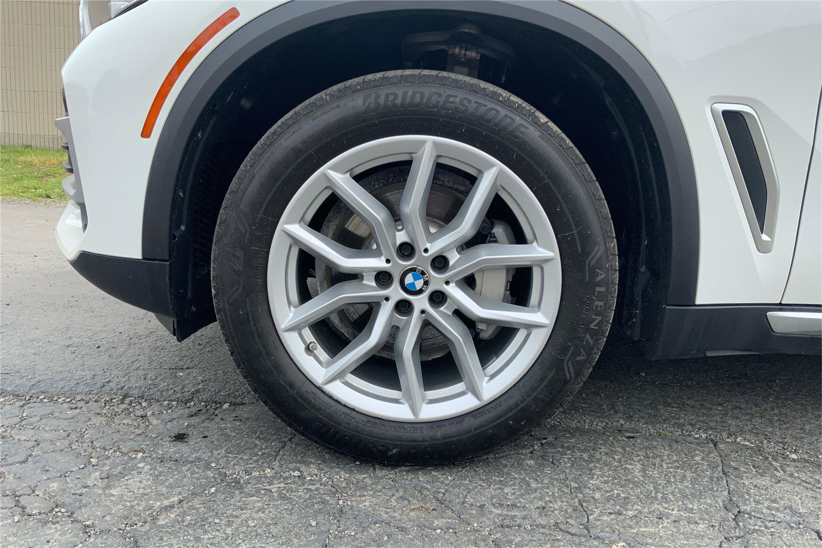 Used 2020 BMW X5 xDrive40i w/ Convenience Package AWD/4WD image 30