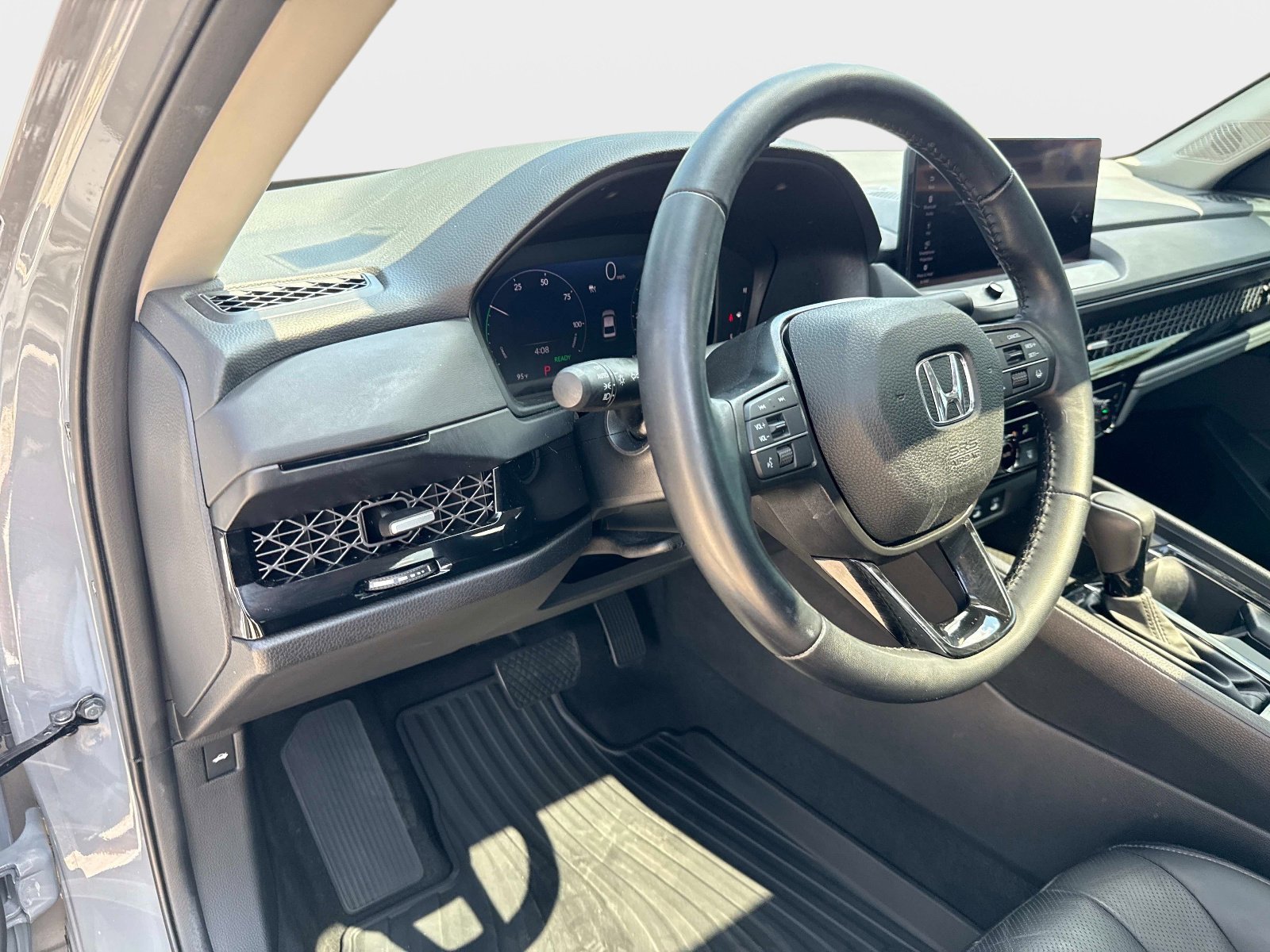 Used 2024 Honda Accord EX-L image 17
