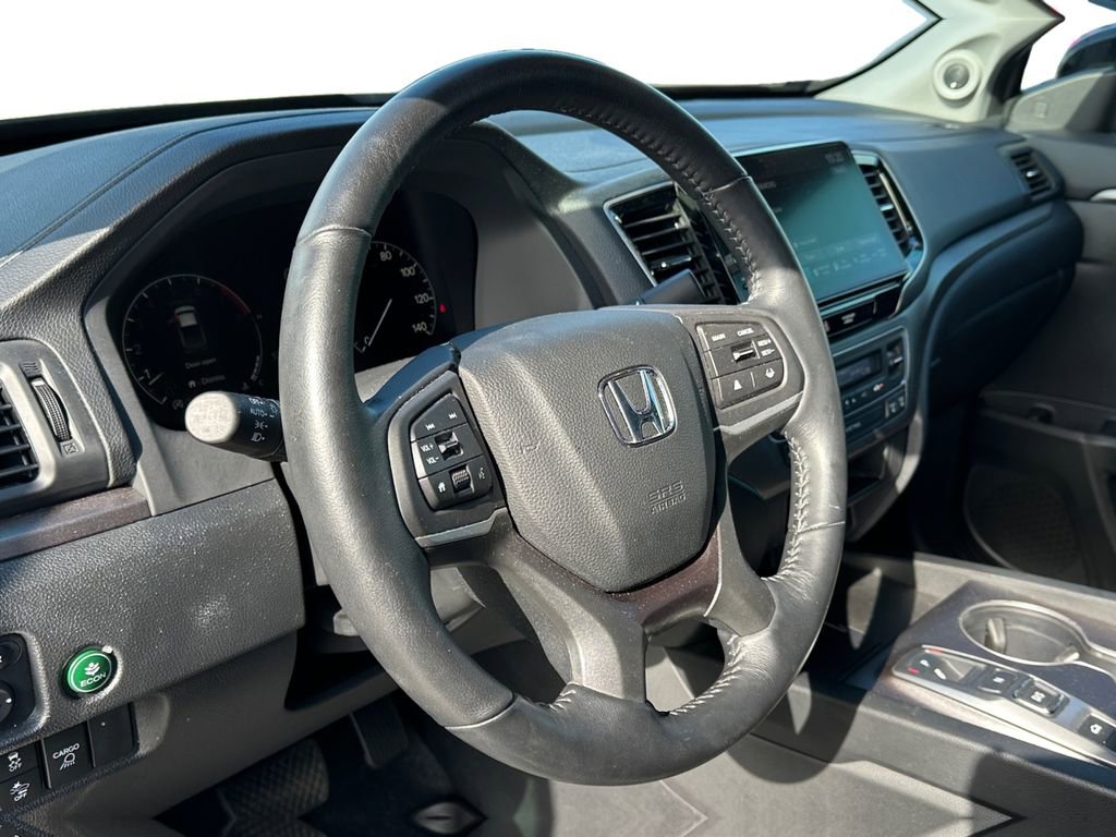 Used 2024 Honda Ridgeline Sport image 11