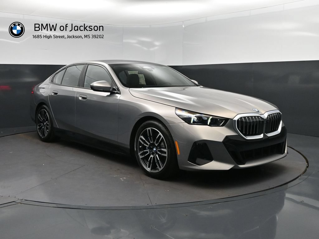 New 2027 BMW 550e xDrive w/ Premium Package AWD/4WD image 9