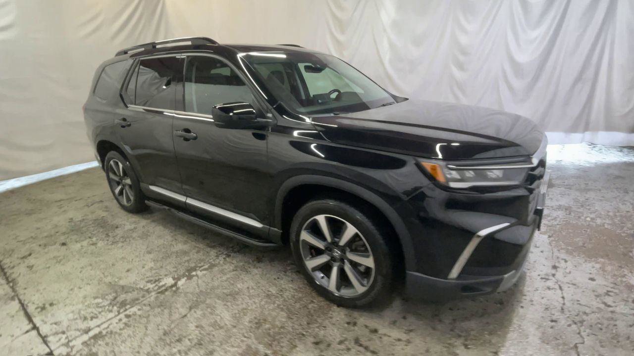 Used 2023 Honda Pilot Touring image 2