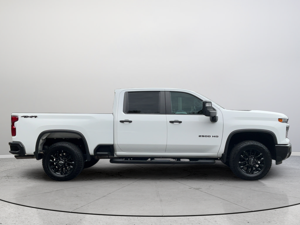 Used 2025 Chevrolet Silverado 2500 Custom w/ Custom Value Package AWD/4WD image 6