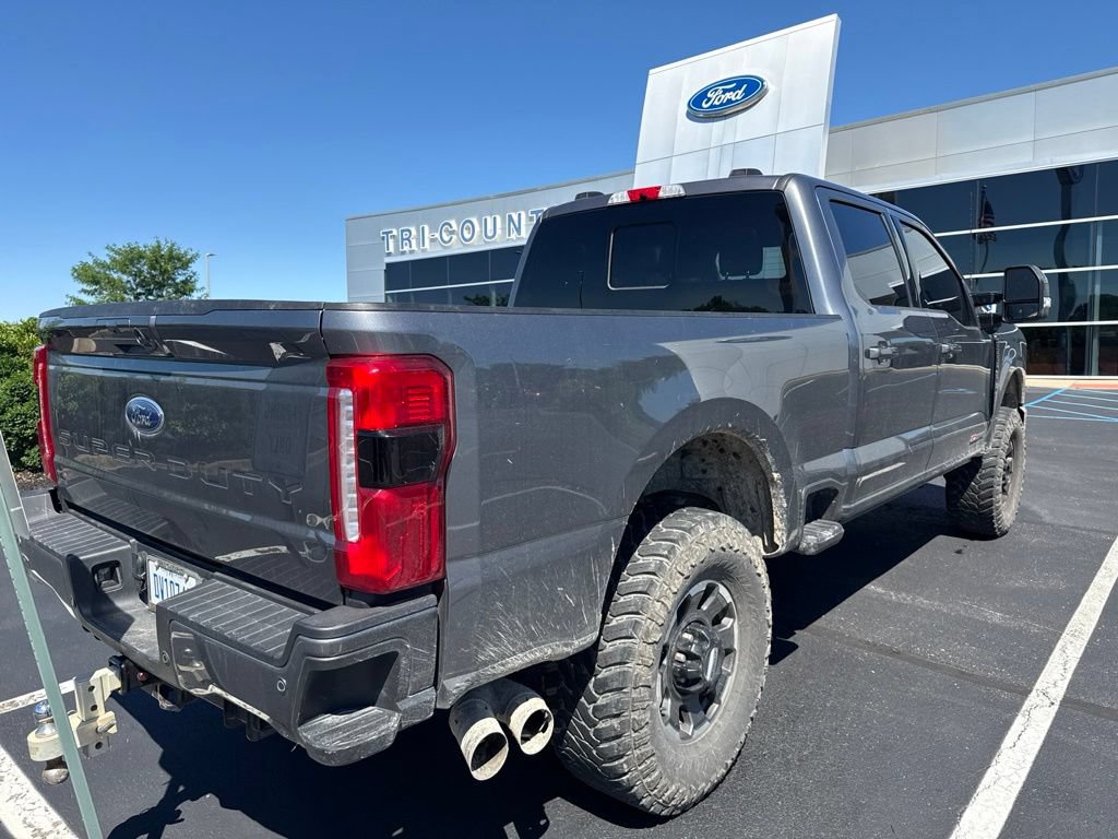 Used 2023 Ford F250 Lariat w/ Lariat Ultimate Package AWD/4WD image 3
