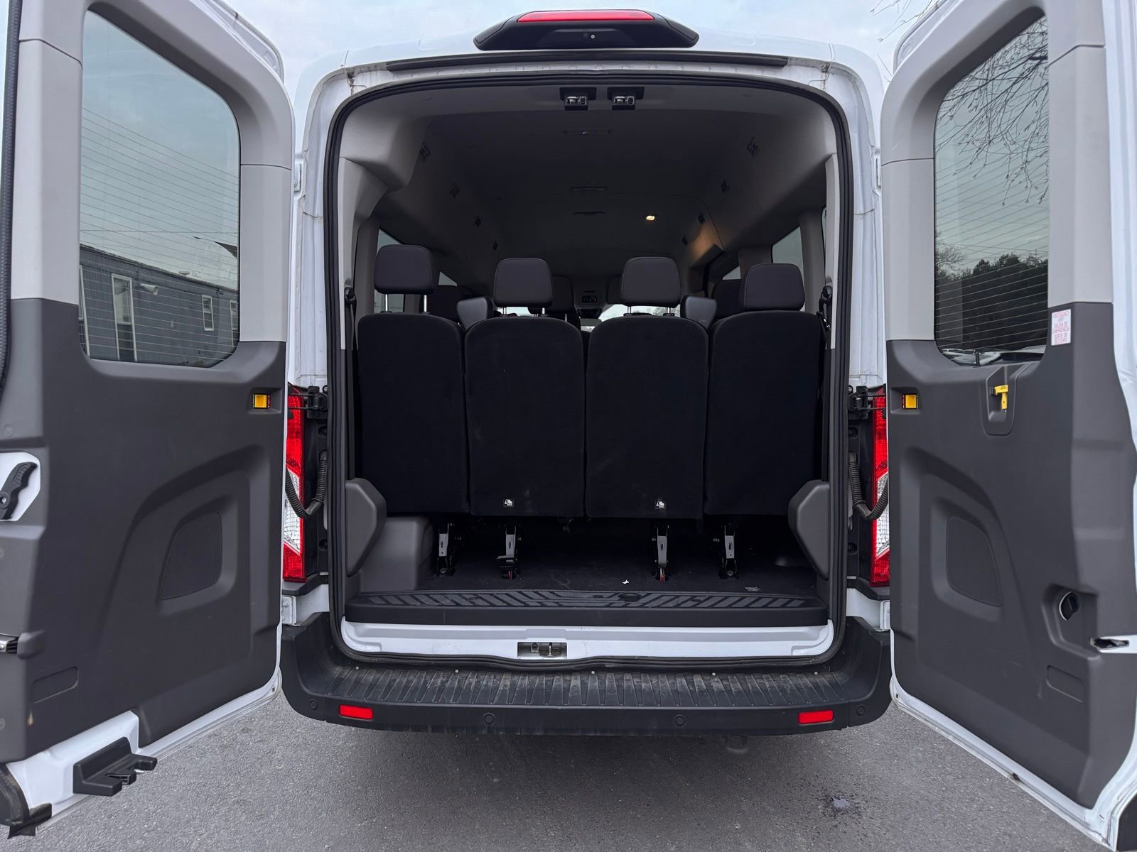 Used 2024 Ford Transit 350 XLT image 35