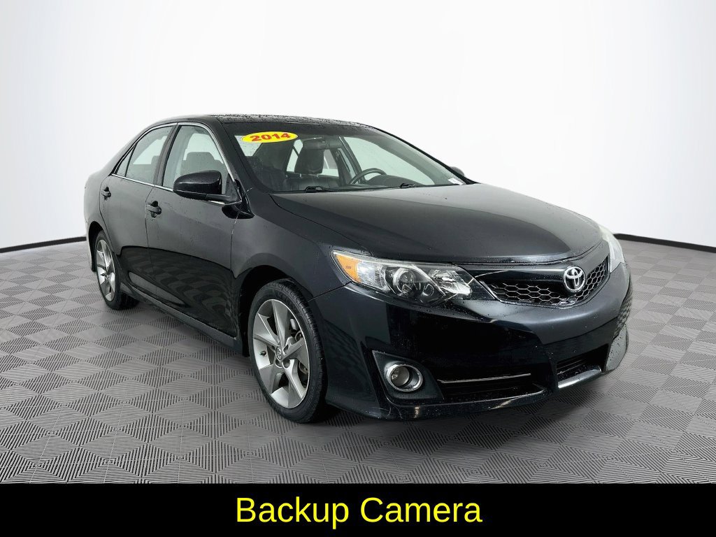 Used 2014 Toyota Camry SE FWD image 3