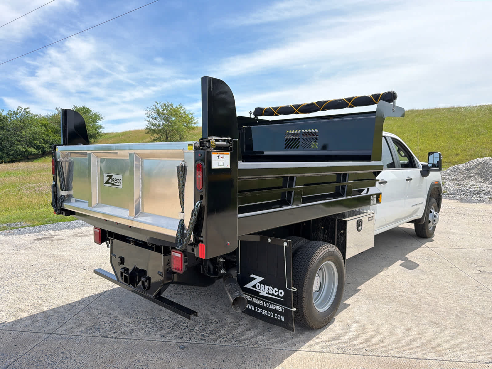 New 2026 GMC Sierra 3500 Pro w/ Convenience Package AWD/4WD image 3