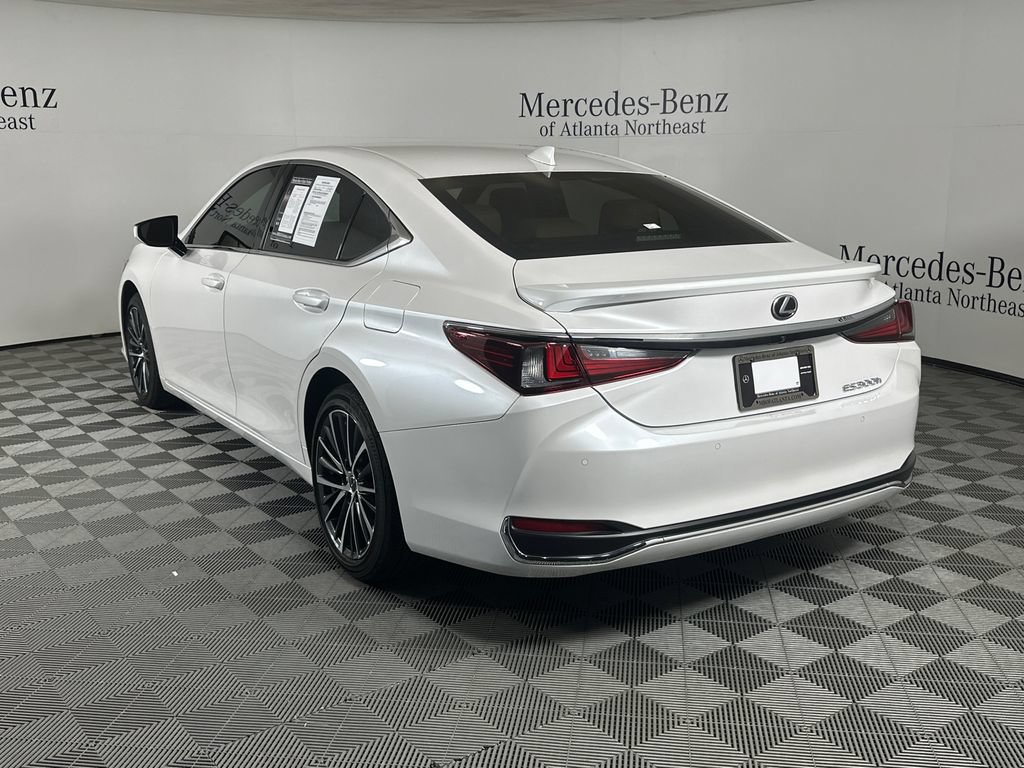 Used 2024 Lexus ES 300h w/ Premium Package FWD image 5