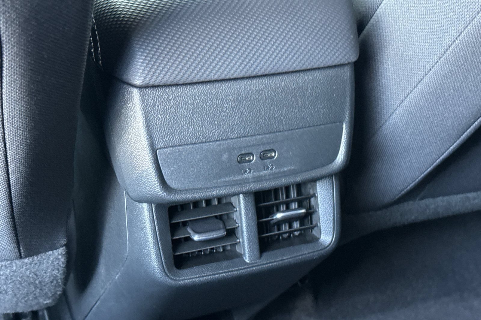 Used 2025 Chevrolet Equinox LT w/ Safety and Technology Package AWD/4WD image 13