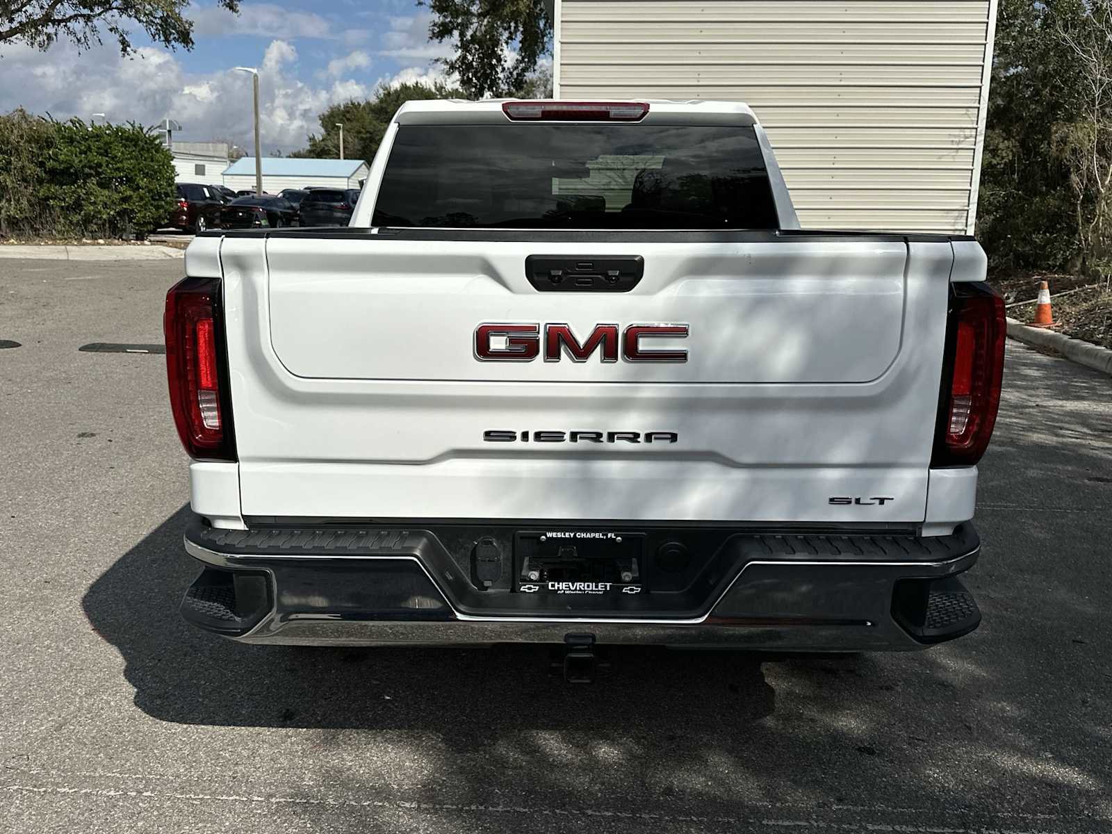 Certified 2025 GMC Sierra 1500 SLT image 5