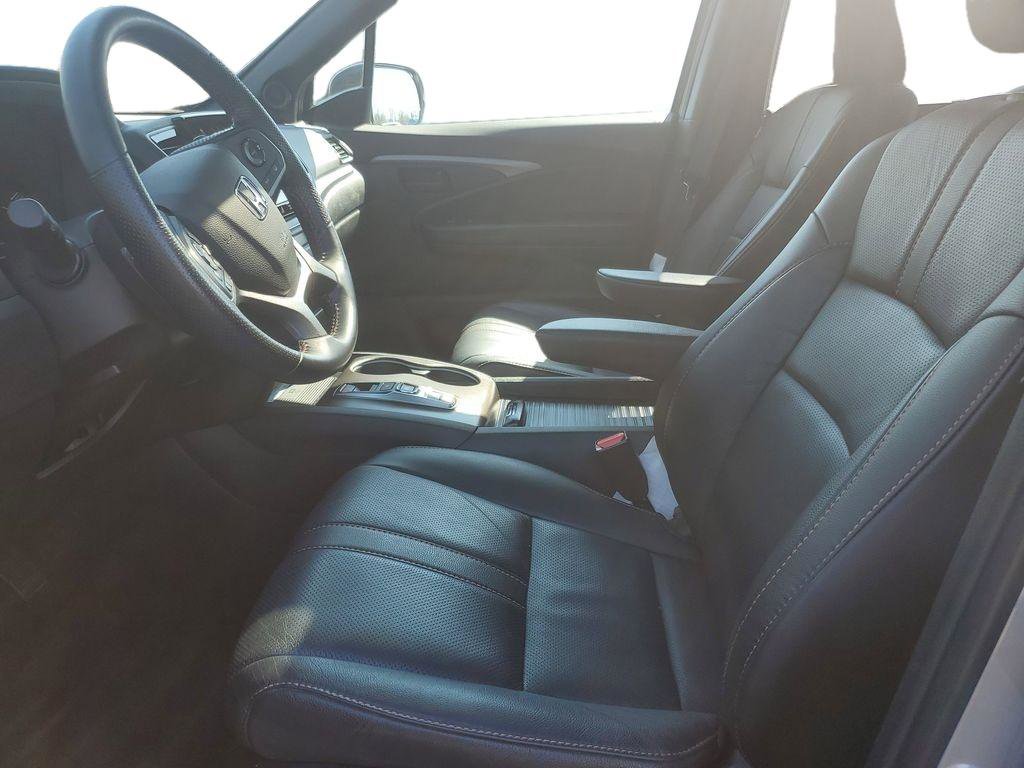 Used 2023 Honda Passport TrailSport image 8